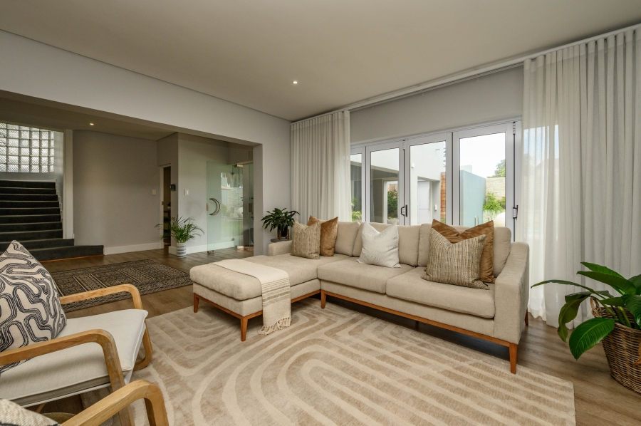 4 Bedroom Property for Sale in Summerstrand Eastern Cape